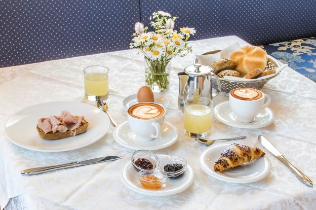 Breakfast with a view of the Dolomites Image: Breakfast with a view of the Dolomites